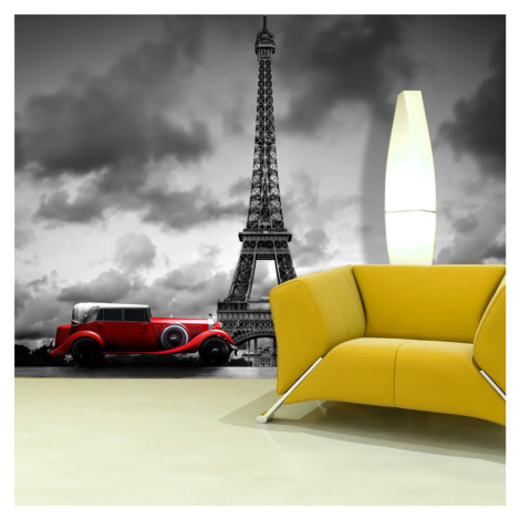 Tapeta Eiffelova veža  a červené auto - 125x75 cm