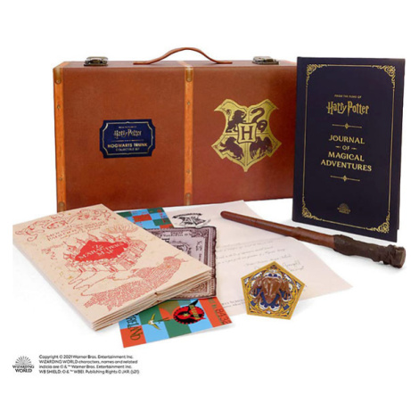 Running Press Harry Potter: Hogwarts Trunk Collectible Set