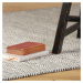 Ručne tkaný kusový koberec JAIPUR 333 Silver Rozmery koberca: 80x150