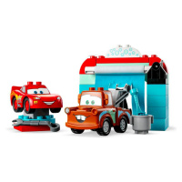 LEGO 10996 V umyvárke s Bleskovým McQueenom a Materom