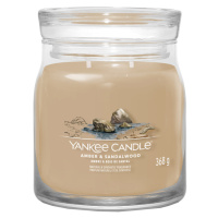 YANKEE CANDLE Signature Vonná sviečka stredná 2 knôty Amber & Sandalwood 368 g