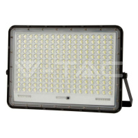 30W LED solárny reflektor 4000K vymeniteľná batéria 3m drôt čierny 2400lm VT-240W (V-TAC)