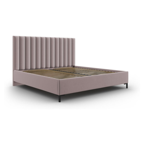 Svetloružová čalúnená dvojlôžková posteľ s úložným priestorom s roštom 180x200 cm Casey – Mazzin Mazzini Sofas