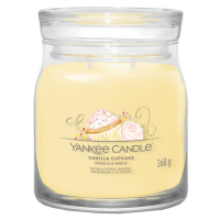 YANKEE CANDLE Signature Vonná sviečka stredná 2 knôty Vanilla Cupcake 368 g