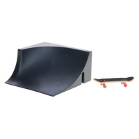 Skateboard 9,5cm kov s rampou na karte