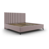 Svetloružová čalúnená dvojlôžková posteľ s úložným priestorom s roštom 140x200 cm Casey – Mazzin