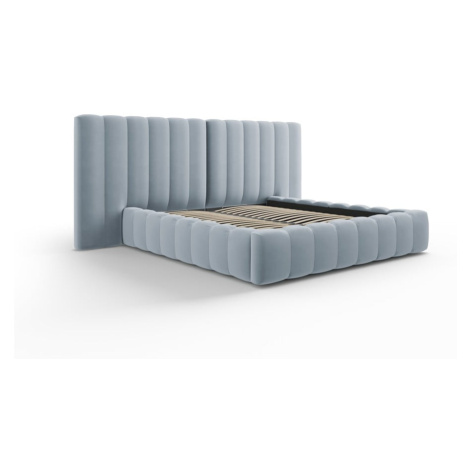 Svetlomodrá čalúnená dvojlôžková posteľ s úložným priestorom a roštom 160x200 cm Gina – Milo Cas Milo Casa