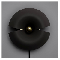 Nástenné svietidlo AYTM Cycnus, čierne, Ø 30 cm, zástrčka, hliník, E27
