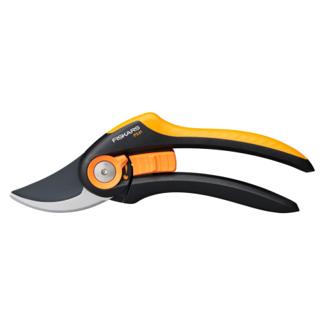 Fiskars Záhradné nožnice dvojčepeľové Plus SmartFit P541