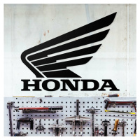 Drevené 3D logo motorky na stenu - Honda, Čierna