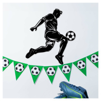 Drevený športový obraz na stenu - Futbalista, Čierna