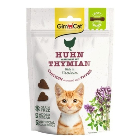 GIMCAT Soft Snacks kura s tymiánom maškrta pre mačky 60 g Gimborn