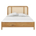 Dvojlôžková posteľ z dubového dreva 200x200 cm v prírodnej farbe Harmark - Skandica
