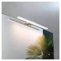 LED zrkadlové svetlo Triga, IP44, biele, 40 cm, 3 000 K