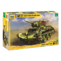 Model Kit tank 3545 - BT-7 Soviet Tank (1:35)