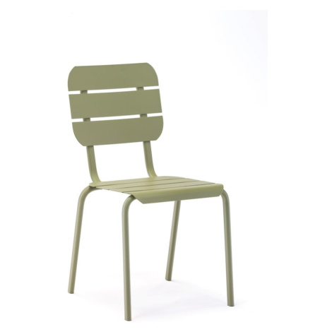 Zelené záhradné stoličky