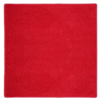 Betap Kusový koberec Eton červený 15 štvorec