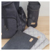 Prebaľovacia taška ako batoh Vancouver Backpack Dark Grey Beaba s doplnkami 22 l objem 42 cm šed
