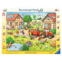 Ravensburger Puzzle Na dvore 24 dielikov