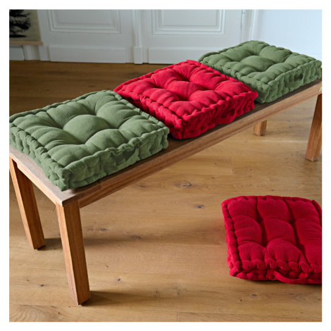 Vysoký menčestrový sedák