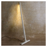 Karman Tobia – stojaca LED lampa v tvare hrablí