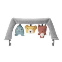 Babybjörn hračka na ležadlo textilné zvieratká Soft Friends