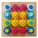 Triediaca hra - farebné krúžky a kolíčky