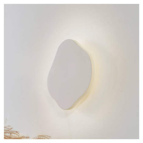 Lindby LED nástenné svetlo Nielson, béžová, sadra, výška 30 cm