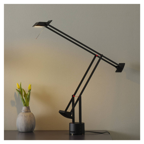 Artemide Tizio stolná LED lampa 3 000 K