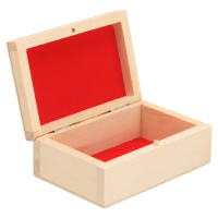 Drevená krabička s červenou výstelkou