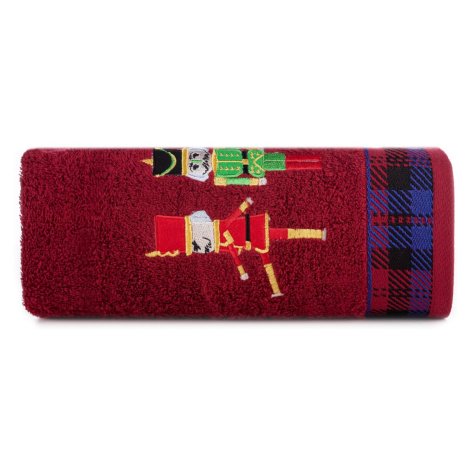 Bavlnený vianočný uterák červený s cínovými vojačikmi Šírka: 70 cm | Dĺžka: 140 cm