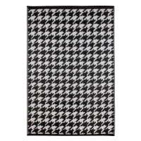 Vonkajší koberec Green Decore Houndstooth, čiernobiely,120x180cm