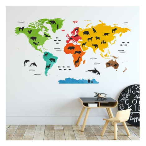 Farebná nálepka v podobe mapy sveta