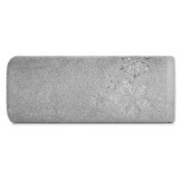 Bavlnený vianočný uterák sivý s jemnou striebornou vyšívkou Šírka: 70 cm | Dĺžka: 140 cm