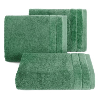 Klasický zelený uterák DAMLA s jemným pásom Rozmer: 70 x 140 cm
