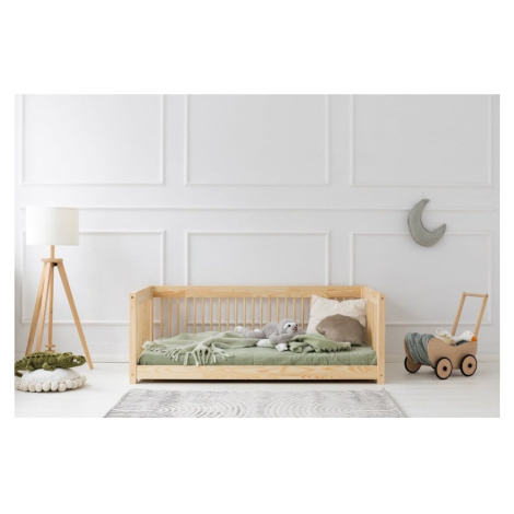 Detská posteľ z borovicového dreva v prírodnej farbe 80x160 cm Mila CWW – Adeko