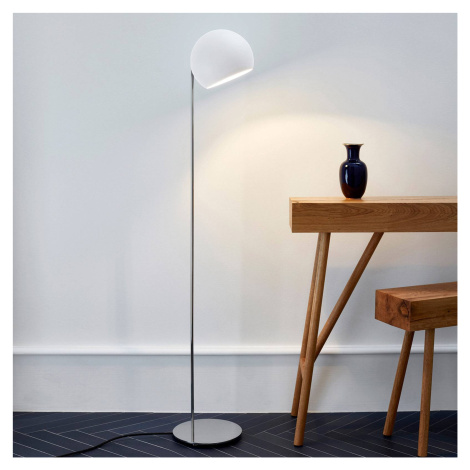 Nyta Tilt Globe Floor stojaca lampa oceľ biela