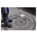 Sivý vonkajší koberec Ragami Round, ø 160 cm