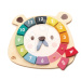 Drevené hodiny s medveďom Bear Colour Clock Tender Leaf Toys závesné s 12 farebnými číslami