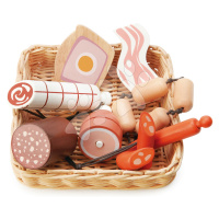 Drevený košík s údeninami Charcuterie Basket Tender Leaf Toys so šunkou párkami klobásou a salám