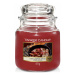 Yankee Candle Massachusetts USA Vonná sviečka Yankee Candle Crisp Campfire Apples Classic Stredn