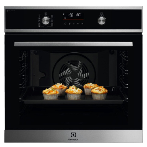 Electrolux Vstavaná rúra séria 600 s parnou funkciou SteamBake EOD6P77WX