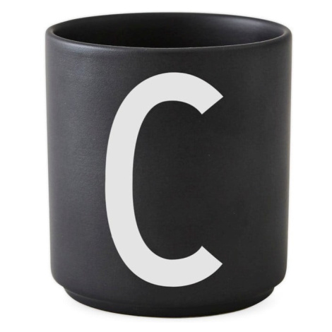 Čierny porcelánový hrnček Design Letters Alphabet C, 250 ml