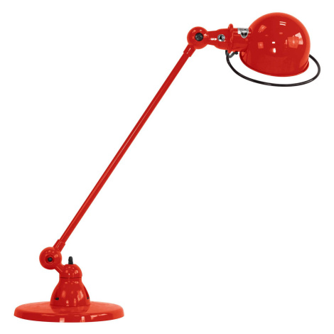 Červené stolové lampy