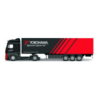 Bburago 1:43 MB Actros Gigaspace / Trailer - Yokohama