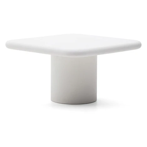 Betónový záhradný jedálenský stôl 135x135 cm Addaia – Kave Home