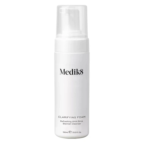 Medik8 Čistiaca pena pre problematickú pleť Clarifying Foam (Refreshing Blemish Cleanser) 150 ml
